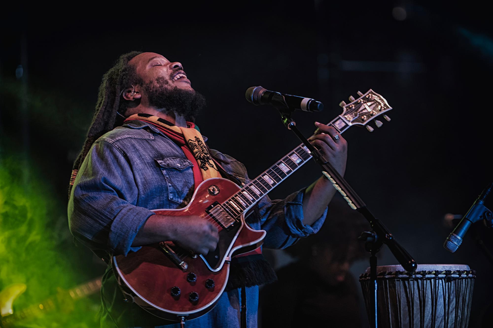 guitarist singer and performer at riverfest in wichita kansas 2018